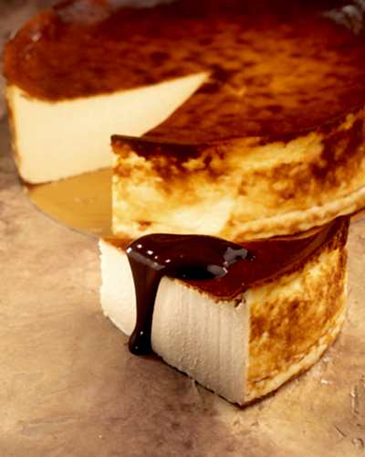 San Sebastian Cheesecake Bütün